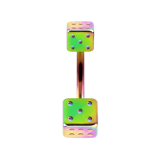 Banana colorata con due cubetti