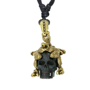 Collier noir pendentif Méduse doré en bois...