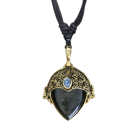 Collier noir pendentif casque doré avec ormeau et pierre onyx